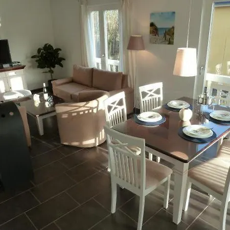 Apartamento Fewo-13-2-ferienwohnung-in-graal-mueritz *